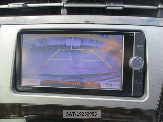 Toyota PRIUS 2014-06 352389-18