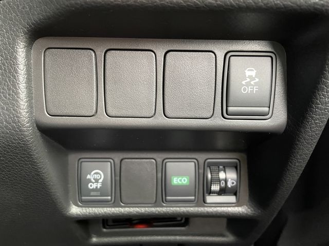 Nissan X-TRAIL 2014-02 1811-16