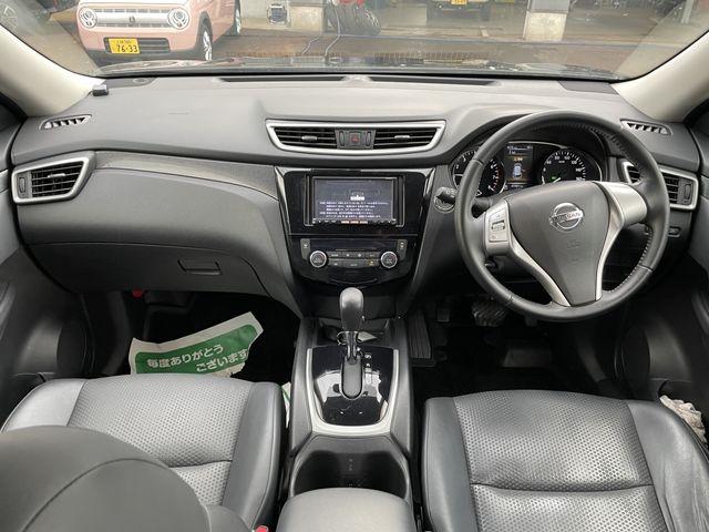 Nissan X-TRAIL 2014-02 1811-11