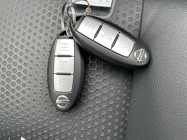 Nissan X-TRAIL 2014-02 1811-21