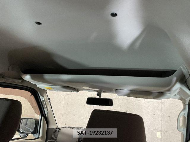 Mitsubishi MINICAB VAN 2016-10 277419-24