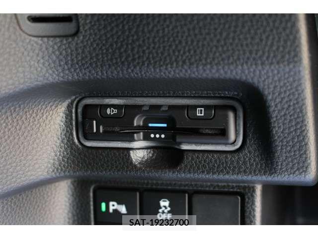 Honda N BOX CUSTOM 2021-10 307354-19