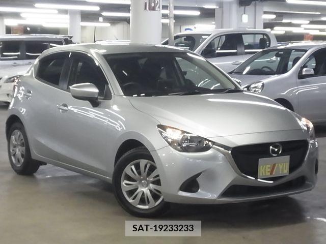 Mazda DEMIO 2017-02 335529-3