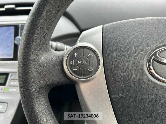 Toyota PRIUS 2012-11 322059-10