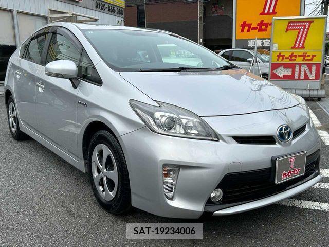 Toyota PRIUS 2012-11 322059-2
