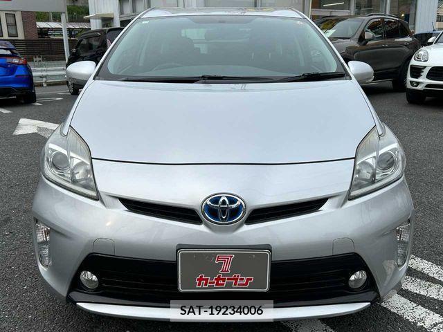 Toyota PRIUS 2012-11 322059-1