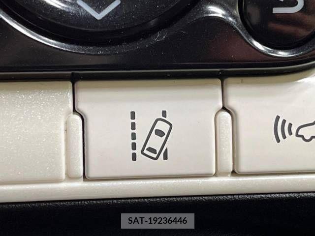 Toyota PRIUS 2016-02 340765-7