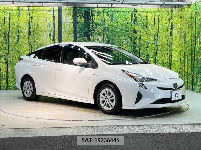 Toyota PRIUS 2016-02 340765-16