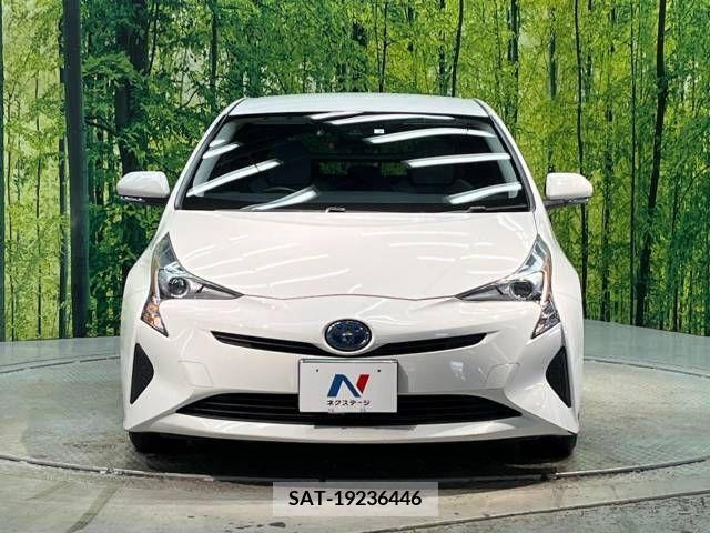 Toyota PRIUS 2016-02 340765-14