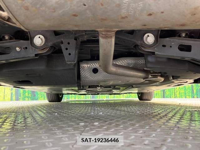 Toyota PRIUS 2016-02 340765-19