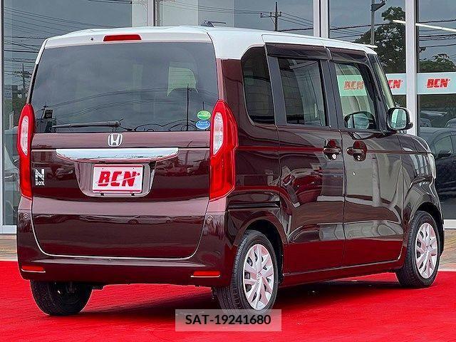 Honda N BOX 2018-06 278604-2