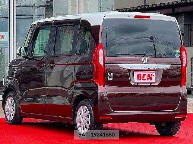 Honda N BOX 2018-06 278604-8