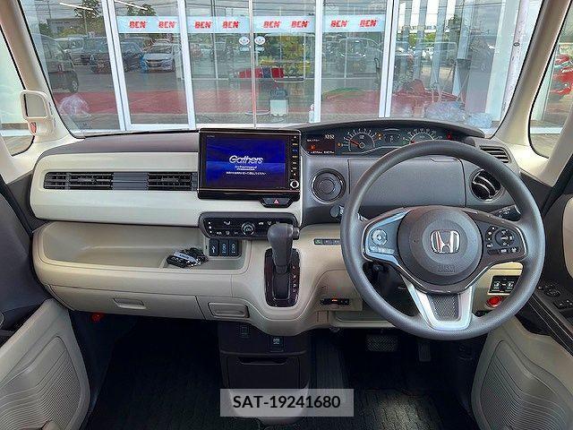 Honda N BOX 2018-06 278604-1