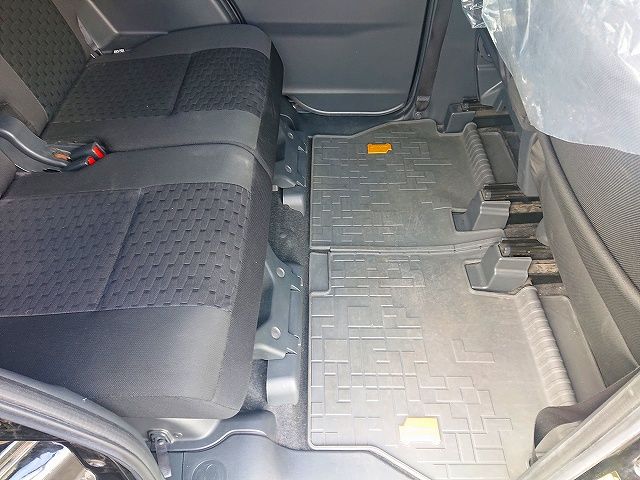 Daihatsu WAKE 2015-10 192993-15