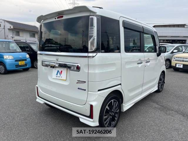 Suzuki SPACIA 2018-06 380704-17