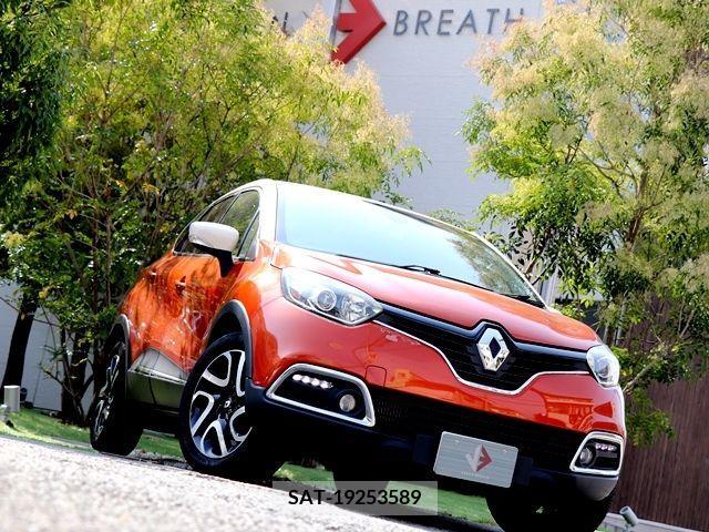 Renault CAPTUR 2015-03 202866-3