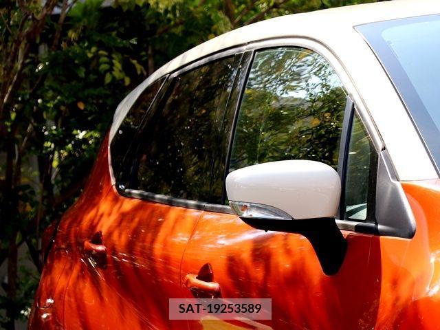 Renault CAPTUR 2015-03 202866-4