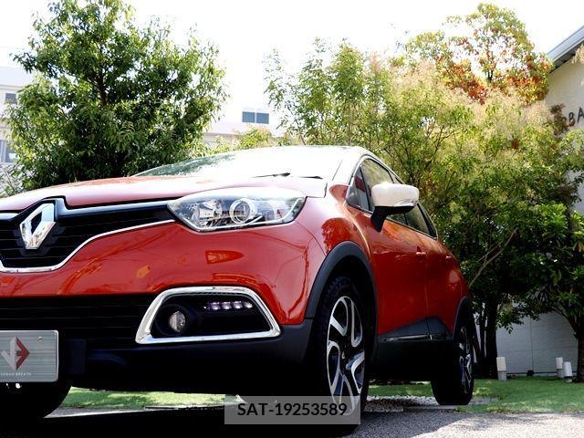 Renault CAPTUR 2015-03 202866-8