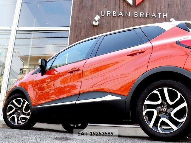 Renault CAPTUR 2015-03 202866-10