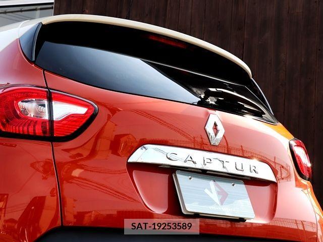 Renault CAPTUR 2015-03 202866-14