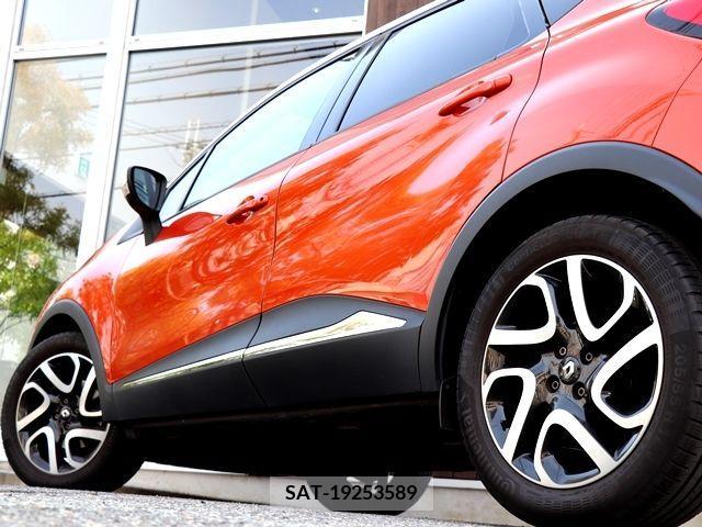 Renault CAPTUR 2015-03 202866-13