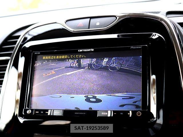 Renault CAPTUR 2015-03 202866-18