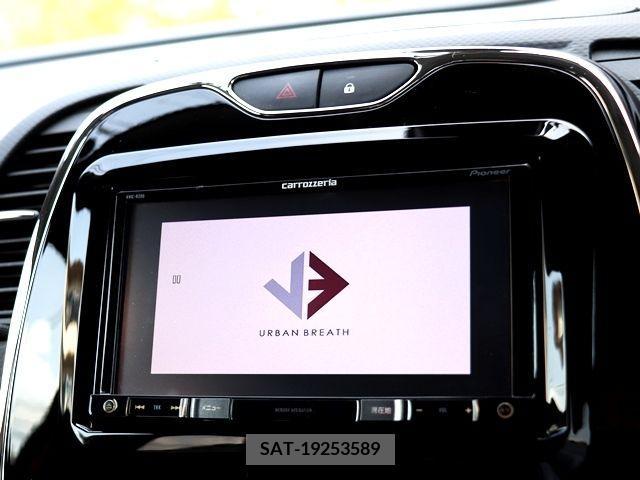Renault CAPTUR 2015-03 202866-17