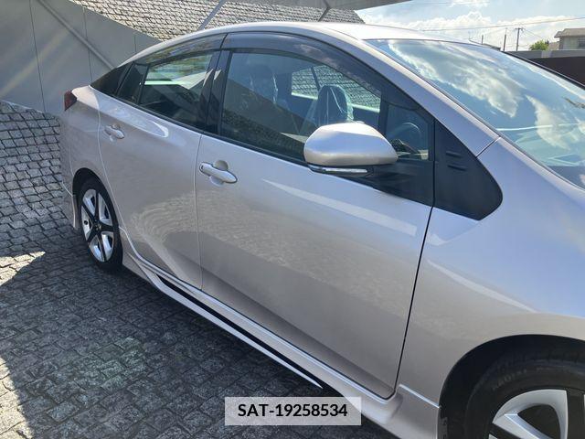 Toyota PRIUS 2019-03 366398-4