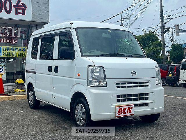 Nissan CLIPPER 2014-08 302246-6