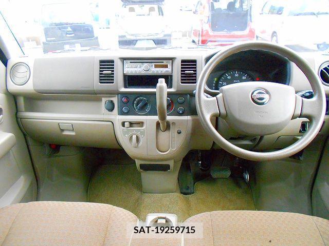 Nissan CLIPPER 2014-08 302246-1