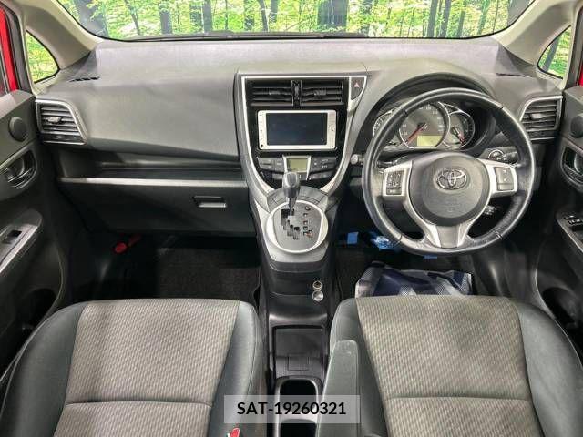 Toyota RACTIS 2014-08 313657-1