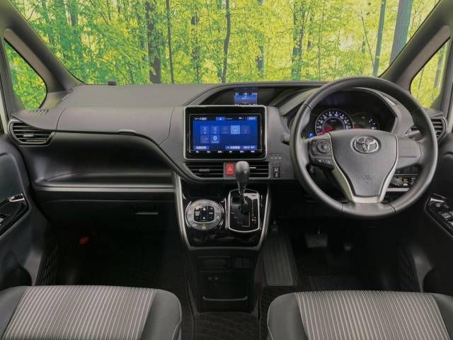 Toyota VOXY 2020-01 23549-1