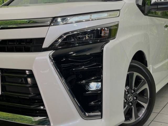 Toyota VOXY 2020-01 23549-13