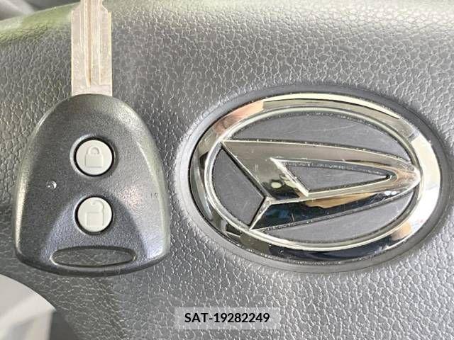 Daihatsu MIRA ES 2014-03 376381-4