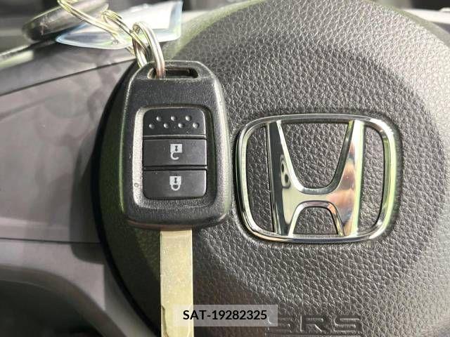Honda N-VAN 2018-10 281594-5