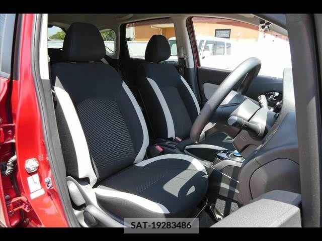 Nissan NOTE 2019-04 305487-8