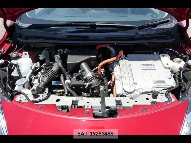Nissan NOTE 2019-04 305487-12