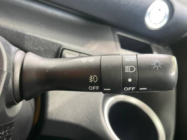 Toyota SIENTA 2016-03 188436-5