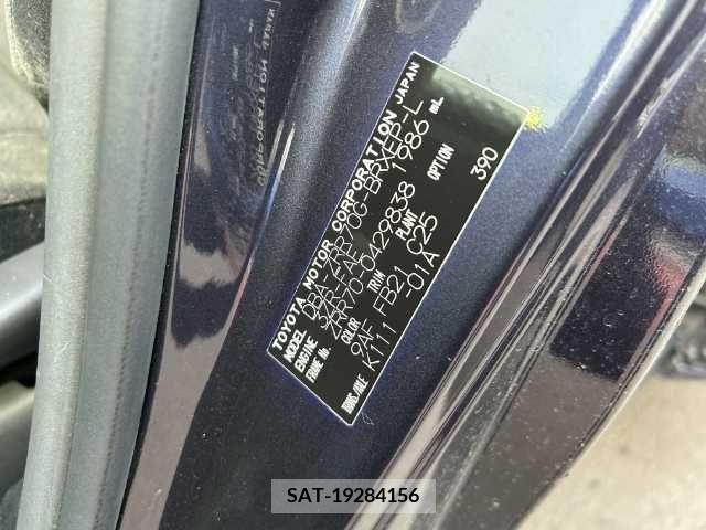Toyota VOXY 2011-07 341390-23
