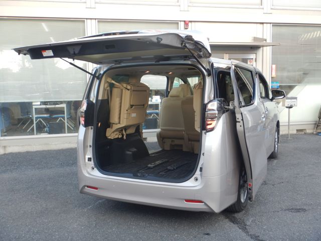 Toyota VELLFIRE 2018-04 9568-27