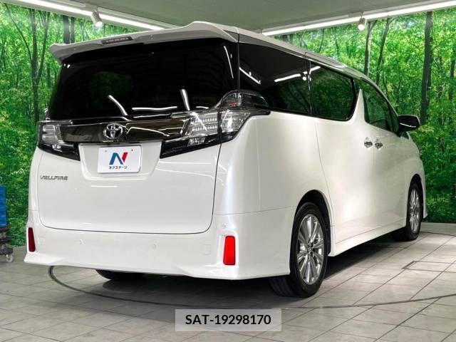 Toyota VELLFIRE 2017-03 332401-18