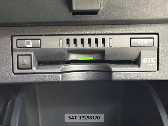 Toyota VELLFIRE 2017-03 332401-7