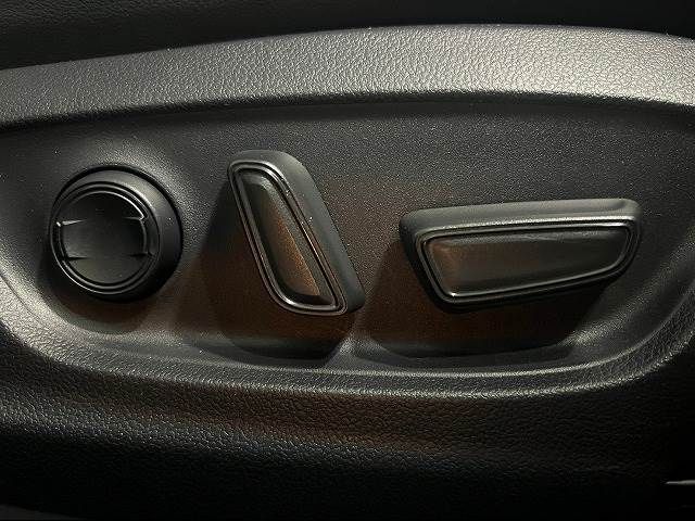 Toyota PRIUS 2020-03 193553-7