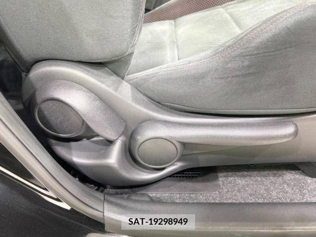 Nissan NOTE 2017-09 341380-7