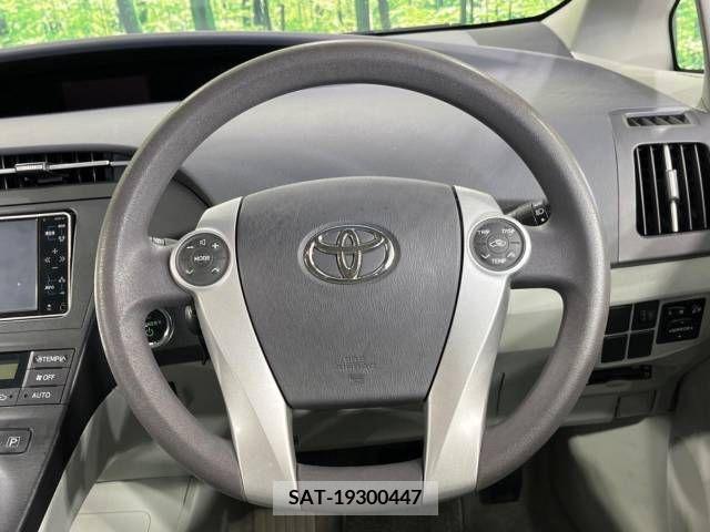 Toyota PRIUS 2010-02 380255-11