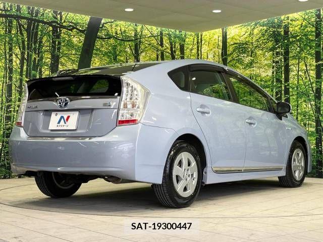 Toyota PRIUS 2010-02 380255-17