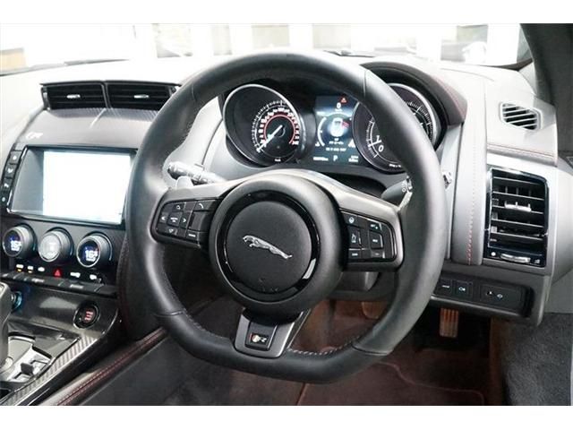 Jaguar F-TYPE 2017-06 9329-13