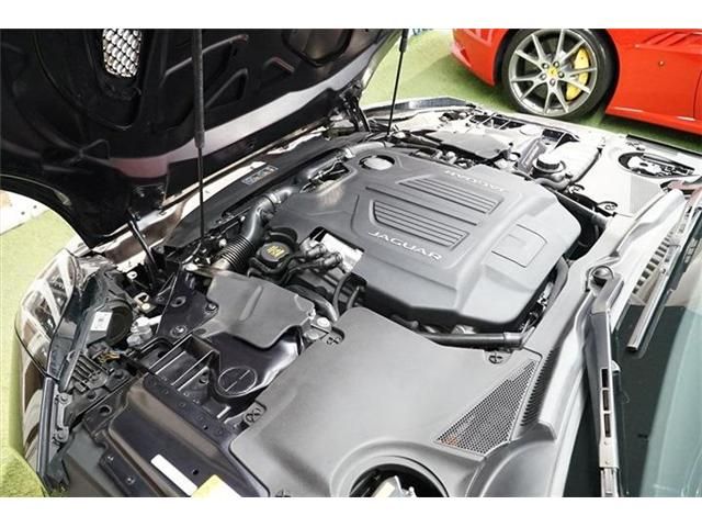 Jaguar F-TYPE 2017-06 9329-28