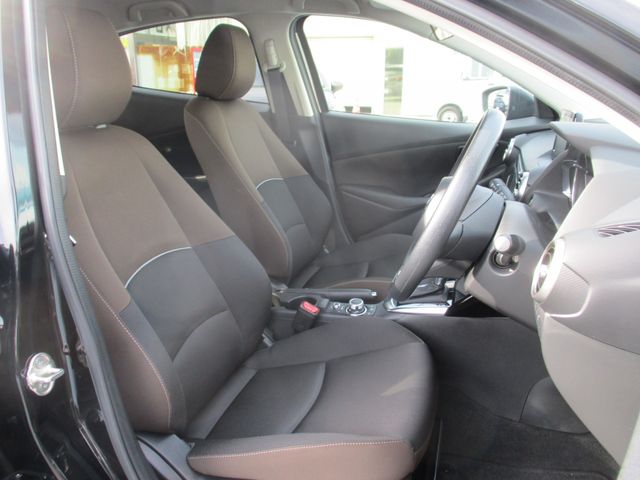 Mazda MAZDA2 2021-04 3562-10
