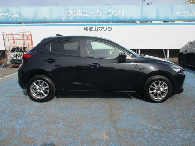 Mazda MAZDA2 2021-04 3562-6